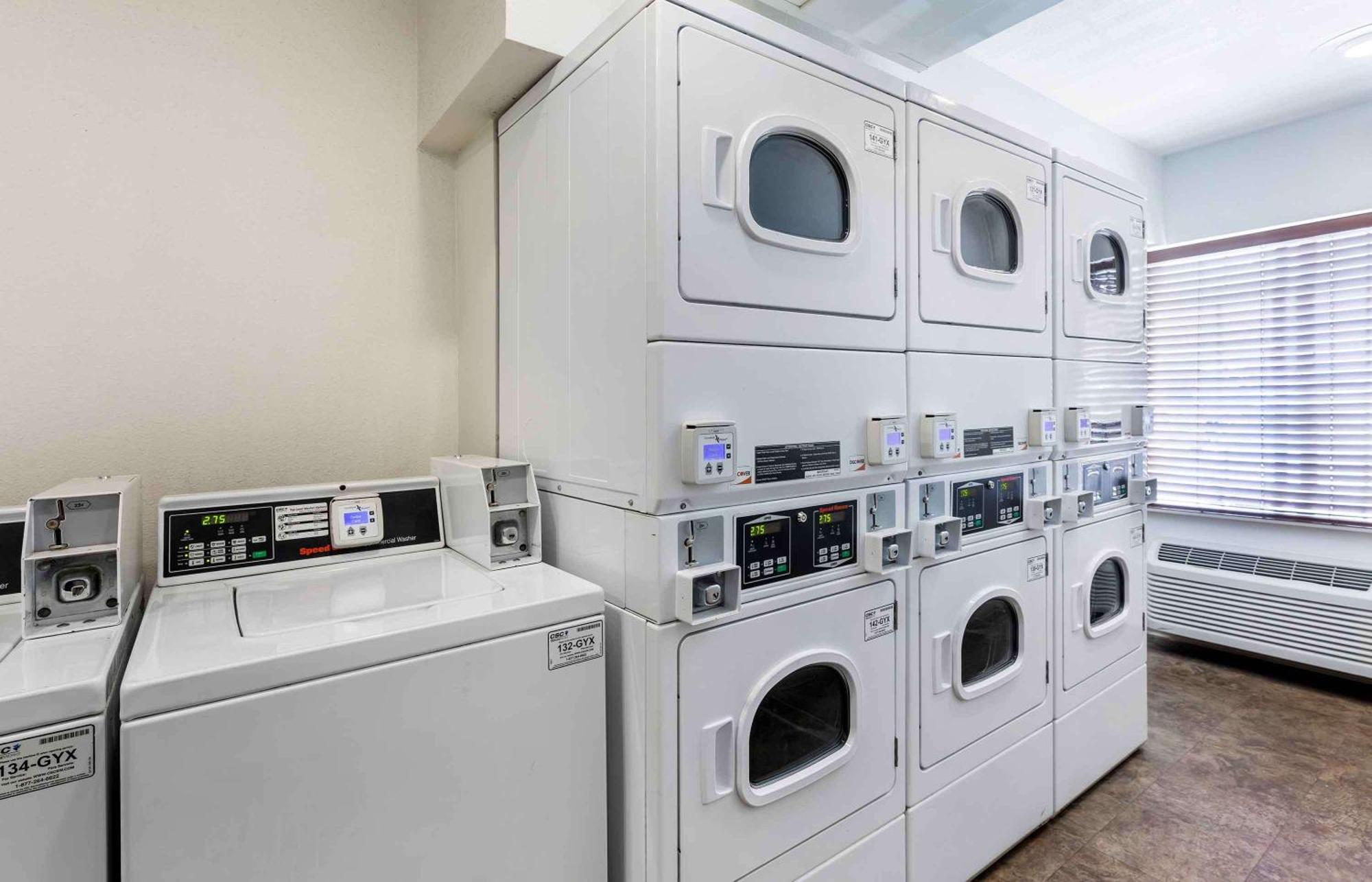 Extended Stay America Select Suites - Akron - South 포티지 레이크 외부 사진