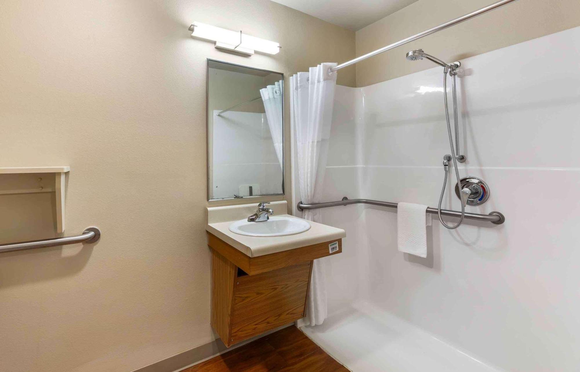 Extended Stay America Select Suites - Akron - South 포티지 레이크 외부 사진