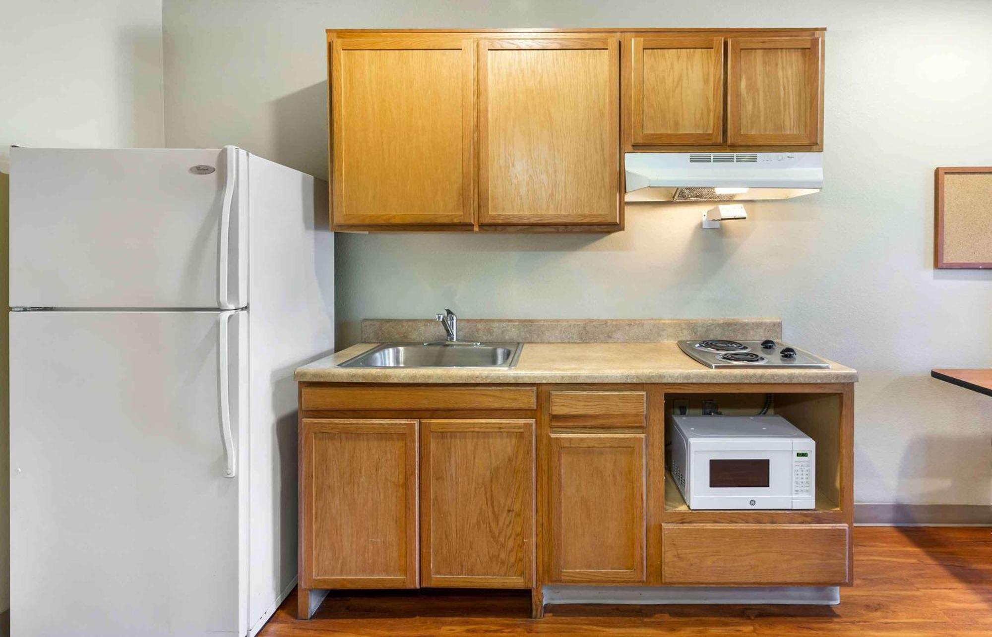 Extended Stay America Select Suites - Akron - South 포티지 레이크 외부 사진